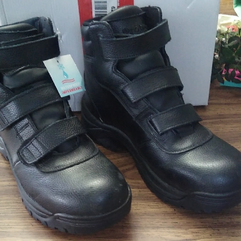 💯Propet Cliff Walker Tall Strap Boot Black Mens Shoes Size 11 1/2 With Box